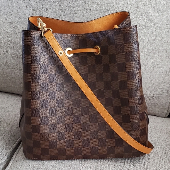 Louis Vuitton Neo Noe - Picture 2 of 6
